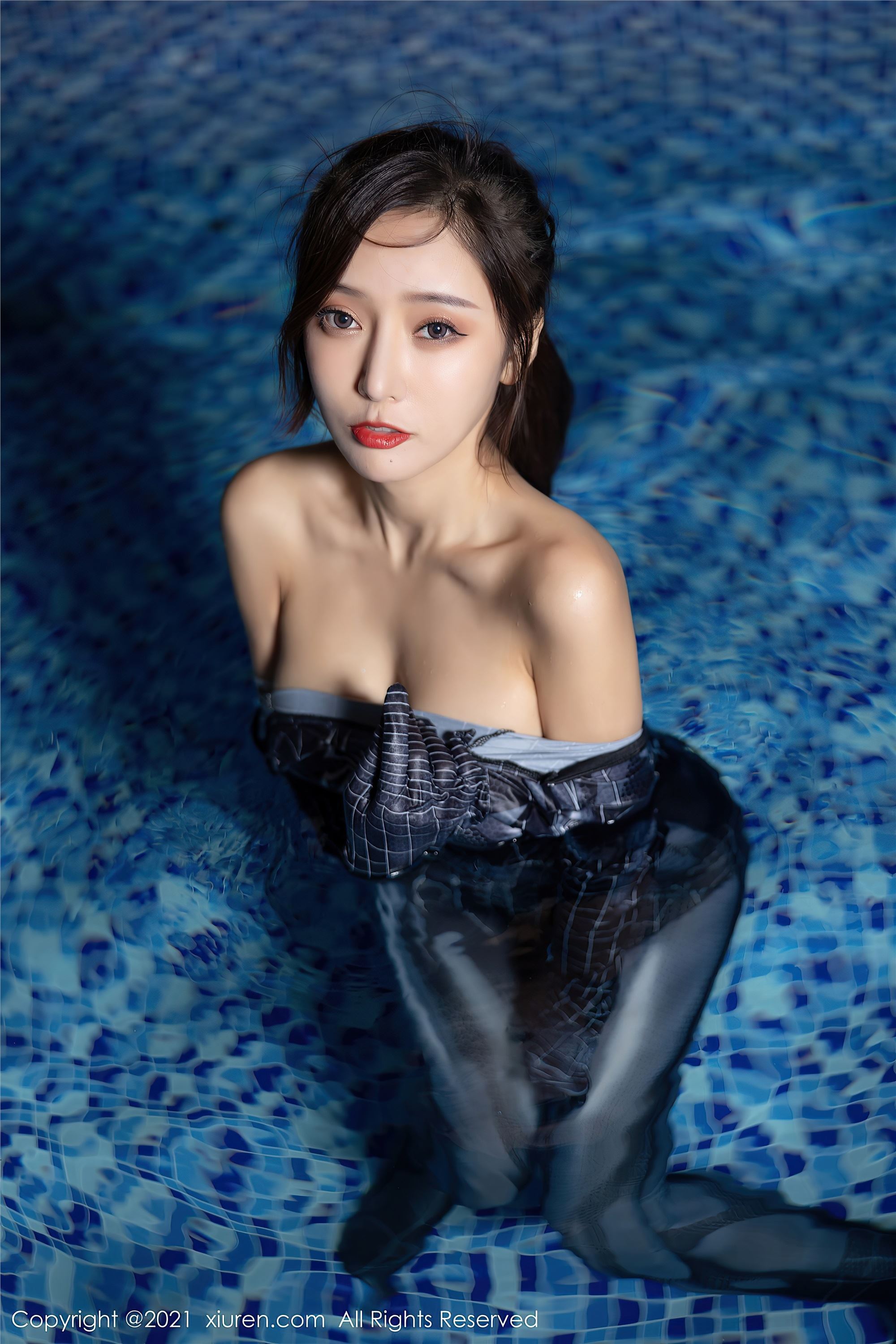 Xiuren秀人网 2021.10.11 NO.4046 王馨瑶yanni